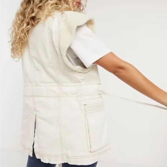 NEW WITH TAGS! FREE PEOPLE ETTA NATURAL COTTON SHERPA LINED VEST size L NWOT - Picture 3 of 8